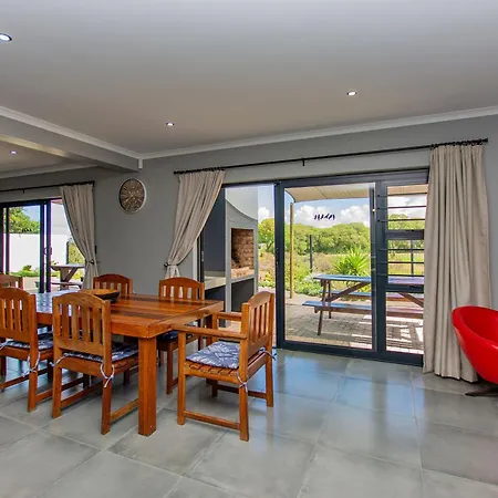 Leisure On Sleigh Langebaan - Direct Golf Course Access & Hot Tub Villa Exterior photo